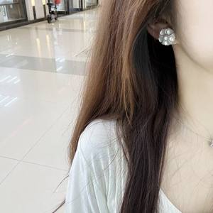 Pendientes de Plata con Perlas de Agua Dulce Naturales en Forma de Trébol Irregular - Product Image 4