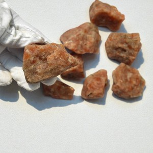 Piedra del Sol Africana Natural Grado AAA - Muestras Minerales Crudas de Fuego Dorado Raras para Joyería de Alta Gama y Coleccionistas Personalizados - Product Image 4