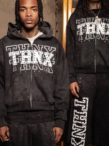 Conjunto de chándal de felpa negra con estampado de grafiti personalizado de último diseño, sudadera con capucha y pantalones de chándal de felpa gruesa de dos piezas - Product Image 5