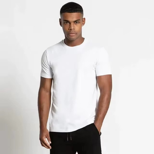 T-shirt Premium pour Homme Coupe Classique Séchage Rapide Respirant Streetwear Logo Personnalisé Haute Qualité Meilleur Prix Doux & Durable - Product Image 5