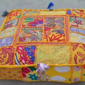 Cojines de suelo bohemios Funda de cojín decorativa Sari Patchwork Cojín Decoración para el hogar Textiles - Product Image 1