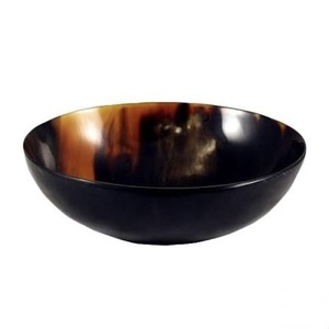 Bol de service en corne de buffle de style américain léger, écologique, fait main, compatible lave-vaisselle, de la marque ILAHI, pour salade et repas. - Product Image 1