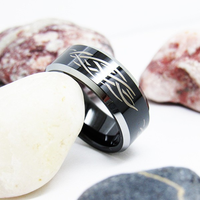 Cincin Tungsten Carbide dengan Ukiran Celtic Api Perak, Cincin Kawin Pria 8mm dengan Tepi Miring, Perhiasan Gothic Grosir