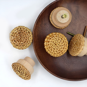 Poignées et boutons de meubles en rotin tressé faits à la main, prix fabricant - Product Image 1