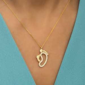Collar con Colgante de Plata Hallmark con Huella de Madre y Bebé, Chapado en Oro - Product Image 1
