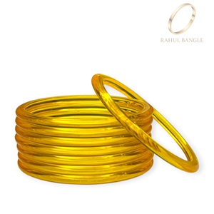 Ensemble de bracelets tendance jaunes en acrylique style cachemire, collection élégante de bracelets en gelée au prix le plus bas pour femmes - Product Image 2