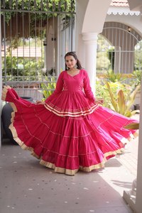 Magnifique collection de lehenga et de blouses peplum en coton, entièrement cousues, avec de superbes broderies Gota-Patti et dentelle – Fournisseur - Product Image 5