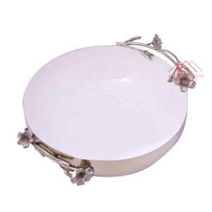 Pièce maîtresse de table promotionnelle bol de service en métal utilisation hôtel et centre de villégiature vaisselle bol de serveur alimentaire poignée de feuille meilleur vendeur - Product Image 2