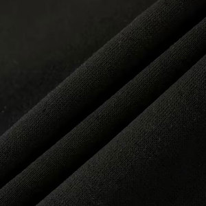 Sweats à capuche personnalisés avec impression en relief, streetwear moderne, coton mélangé avec tissu doux pour un style décontracté et actif - Product Image 5