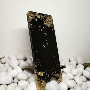 Fabricante de Soportes para Móviles de Resina Hechos a Mano, Diseño Único de Alta Calidad, Soporte para Smartphone Hecho a Mano con Excelente Calidad - Product Image 1