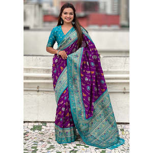 ผ้าไหมสีม่วงเนื้อนุ่มลายทอแบบ Zari ยี่ห้อ Elite Weaves รุ่น Patola Leheriya พร้อมลายทอแบบตัดกัน  ผ้าซารีสำหรับงานกลางคืนสุดหรู - Product Image 5