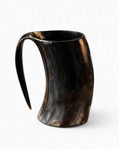 Mug en corne artisanal avec gravure de bateau viking, style médiéval antique, décoration d'intérieur, tasse à boire de collection - Product Image 1