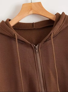 Sweat-shirt à capuche basique pour femmes, confortable et élégant, fabriqué en tissu polaire doux et respirant, parfait pour un usage quotidien. - Product Image 5