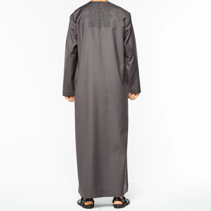 Abelin Modern 2026 Thobes Árabes Saudíes para Hombre, de Alta Calidad, Color Sólido, Térmicos, Transpirables, Elásticos en Cuatro Direcciones, de Secado Rápido, Tejido de Punto - Product Image 3