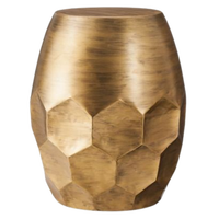 Piezas decorativas de metal hechas a mano con recubrimiento en polvo de primera calidad y detalles artísticos, ideales para decoración moderna y clásica.