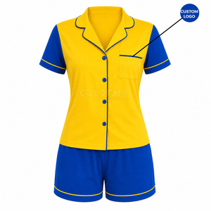 Ensemble de pyjama à manches courtes jaune et bleu avec logo personnalisé de la sororité Cosh International Sisterhood, avec boutons sur le devant et poche - Product Image 1