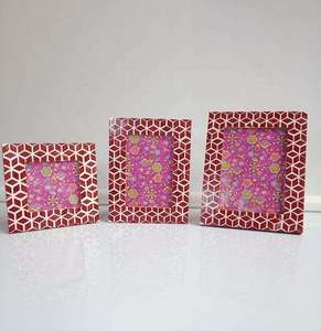 กรอบรูปไม้แบบคลาสสิกฝังกระดูก พร้อมงานฝังเรซิ่นกระดูก รูปทรงสี่เหลี่ยมผืนผ้า ปรับแต่งขนาดได้สำหรับแสดงรูปภาพ - Product Image 1