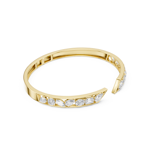 Bracelet jonc ouvert en or jaune de luxe avec diamants de laboratoire et diamants à taille mixte, bijoux fins pour femme - Product Image 4