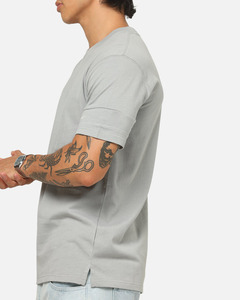 Camiseta Moderna Transpirable de Algodón Gris para Hombre, Proveedor de Ropa Urbana Personalizada, Atuendo Informal y de Descanso, Ropa de Viaje Diaria, Precio al por Mayor - Product Image 6
