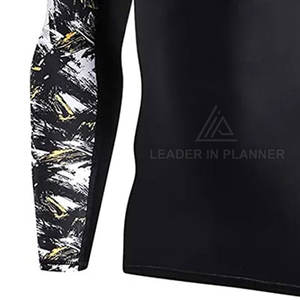 เสื้อคอมเพรสชั่นผู้ชายแบบแห้งเร็วแขนยาว สกรีนโลโก้ของคุณเองได้ - Product Image 5