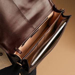 Sacoche pour ordinateur portable en cuir fait main de haute qualité, sac messager professionnel pour le bureau avec personnalisation, fournisseur en gros - Product Image 6