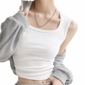 Débardeur court blanc en maille à col rond pour femme, couleur unie, respirant, décontracté, en mélange doux de coton et élasthanne, idéal comme sous-vêtement. - Product Image 1