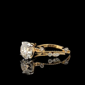 Anillo de Compromiso con Diamante Cultivado en Laboratorio de Corte Redondo de 1.60 CTW, Anillo Halo de Oro Sólido de 14K - Product Image 1