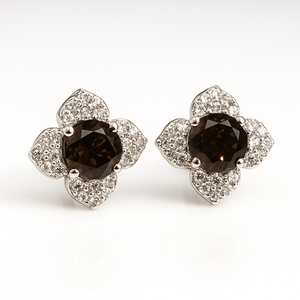 Pendientes de tuerca florales con cuarzo ahumado y circonitas cúbicas, 2 piezas, plata de ley chapada en rodio, románticos para compromiso, boda, aniversario - Product Image 1