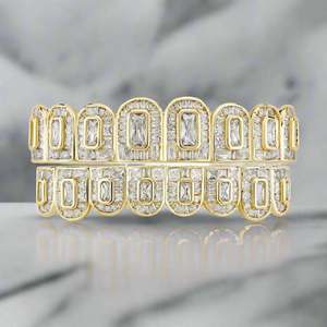 Ensemble de grillz en or jaune 14 carats avec diamants baguette |   Grill dentaire personnalisé pour dents supérieures et inférieures, style Iced Out - Product Image 3