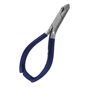 Outils de manucure et pédicure : Coupe-cuticules argenté poli, kit de base, mini-ciseaux - Product Image 1
