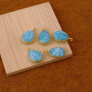 จี้อัญมณีอเมซอนไนต์ทำมือชุดฝาพร้อมจี้รูปหยดน้ำสีทองสลักรูปใบไม้จี้แฟชั่นและเสน่ห์ - Product Image 5