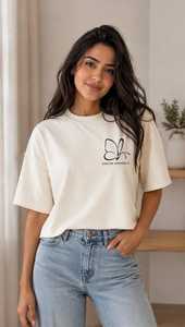 เสื้อยืดแขนสั้นคอกลมทรงหลวมสำหรับผู้หญิง สีครีม พิมพ์ลายตัวอักษร ลำลอง - Product Image 6