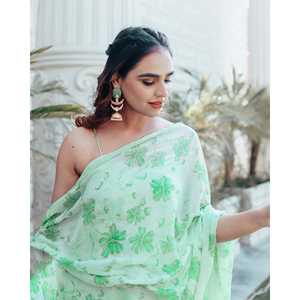 ชุดสูทผ้าชีฟองสีเขียวพิมพ์ลายดอกไม้ ไซส์ XS รุ่นสุราษฎร์ - Product Image 2