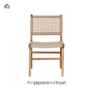 Silla de comedor minimalista de teca con asiento de ratán para uso en interiores de casas, apartamentos, villas u hoteles - Arata - Product Image 2