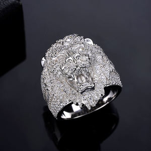 Anillo de cóctel de lujo unisex de oro macizo de 18K con cabeza de león, engaste de púas, corte brillante, patrón geométrico de animal, para boda, compromiso, estilo hip. - Product Image 1