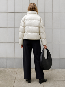 Chaqueta de Invierno Acolchada de Alta Calidad con Capucha, Última Tendencia, Resistente al Viento, Impermeable, Extremadamente Cálida para Exteriores - Product Image 2