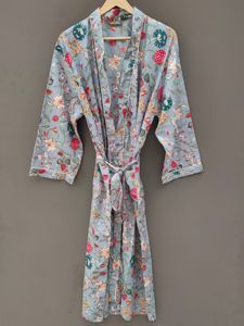 Bata de algodón floral para mujer, de longitud completa, manga tres cuartos, cuello con abertura, estampada, ropa de dormir informal con cinturón - Product Image 1