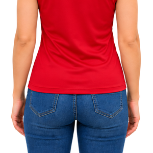 Polo d'équitation sans manches rouge pour femme, coupe ajustée, col à patch, haut d'entraînement équestre, personnalisable, vente en gros, performance - Product Image 6