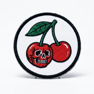 Patch brodé rond personnalisé en gros, motif dés, noir et blanc, thermocollant, pour vestes, chapeaux, accessoires vestimentaires, en vrac - Product Image 4