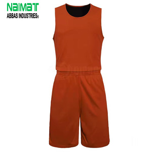 Ensemble d'uniformes de basketball réversibles personnalisés, maillot et short d'entraînement en mesh respirant, vêtements de sport à séchage rapide pour hommes - Product Image 1