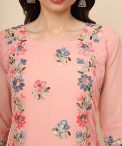 ชุดคุर्ติงานปักชิกันคารีแบบหรูหราสไตล์กูร์กีต์จากลัคโนวี สำหรับงานเทศกาล ราคาขายส่ง เสื้อผ้าชาติพันธุ์ สีชมพู - Product Image 2