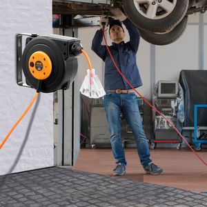 Avvolgicavo Elettrico Retrattile Rinforzato da 9 Metri, Cavo di Alimentazione 16AWG/3C SJTOW con Presa Tripla Illuminata e Interruttore Automatico da 10 Ampere - Product Image 4