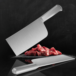 Hachoir à viande robuste en argent avec manche en métal argenté, lame large et arrondie pour boucher, cuisine, découpe et préparation de la viande - Product Image 1