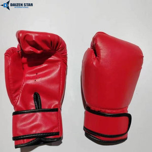 Guantes de Boxeo Internacionales Daizen Star, Rojos, de Cuero PU, con Cordones, Correa de Muñeca Ajustable, Equipo de Entrenamiento para Adultos - Product Image 1