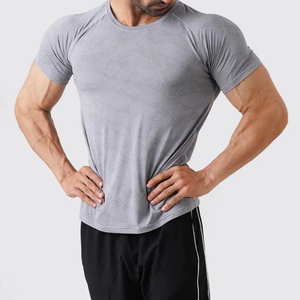 เสื้อยืดออกกำลังกายผู้ชาย แขนสั้น ผ้าเนื้อยืด ระบายอากาศดี เหมาะสำหรับฟิตเนส เพาะกาย และออกกำลังกายทั่วไป - Product Image 2