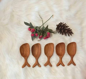 ช้อนไม้แกะสลัก 16 ซม. ลายธรรมชาติและรูปหัวใจ งานฝีมือวินเทจสำหรับร้านกาแฟและตกแต่งบ้าน งานไม้คุณภาพพรีเมียมจากเวียดนาม - Product Image 2