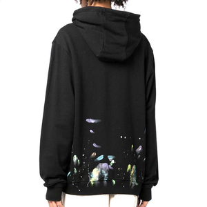 เสื้อฮู้ดดี้ผู้ชายแบบกำหนดเองสำหรับฤดูหนาว ผ้าฝ้ายฟลีซ 100% ระบายอากาศได้ดี เป็นมิตรกับสิ่งแวดล้อม พิมพ์ลายพัฟที่ด้านหน้า โลโก้ปัก 3 มิติ แห้งเร็ว รับสั่งทำ - Product Image 2