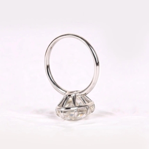 Bague de fiançailles ovale en diamant de laboratoire 3 carats, taille Old Mine, bague de mariage solitaire vintage à 8 griffes pour elle, bague en or blanc 14 carats, OM GEMS - Product Image 3