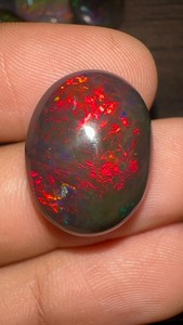 Opale d'Éthiopie noire naturelle de 12,00 carats, cabochon, multicolore, pierre précieuse lisse, pierre de naissance d'octobre - Product Image 1