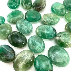 Chakralume Pierre de paume ovale en fluorite verte naturelle, polie, cristal de guérison, Reiki, méditation, énergie, décoration, cadeau de mariage - Product Image 1